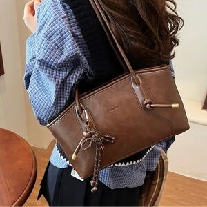 Elegant Unbranded Brown Shoulder Bag-NIP